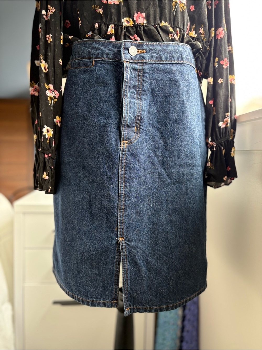 GAP Vintage Dark Blue Wash Denim Mini Skirt with Front Slit and Button Fly